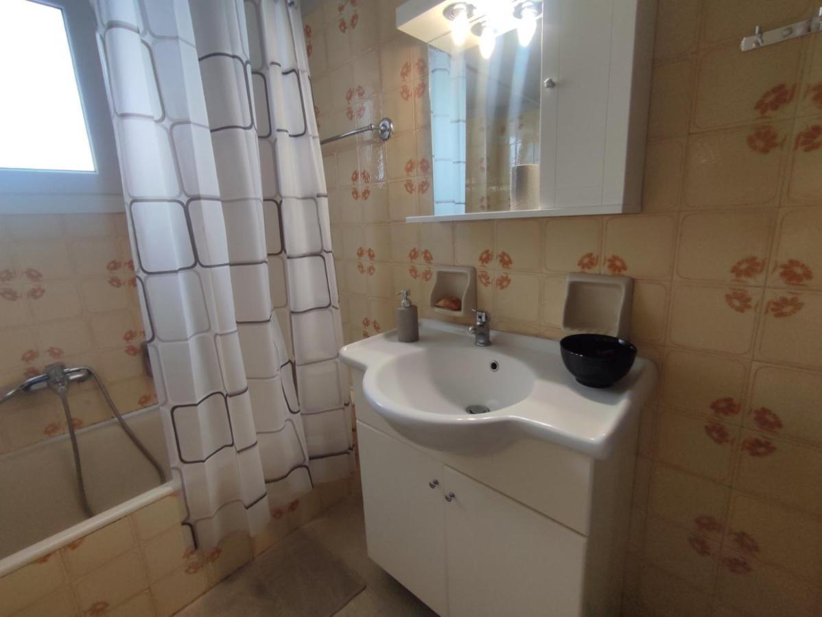 Апартаменти 2 Br110 Sqm Free Parking Full Clima Патри Екстер'єр фото